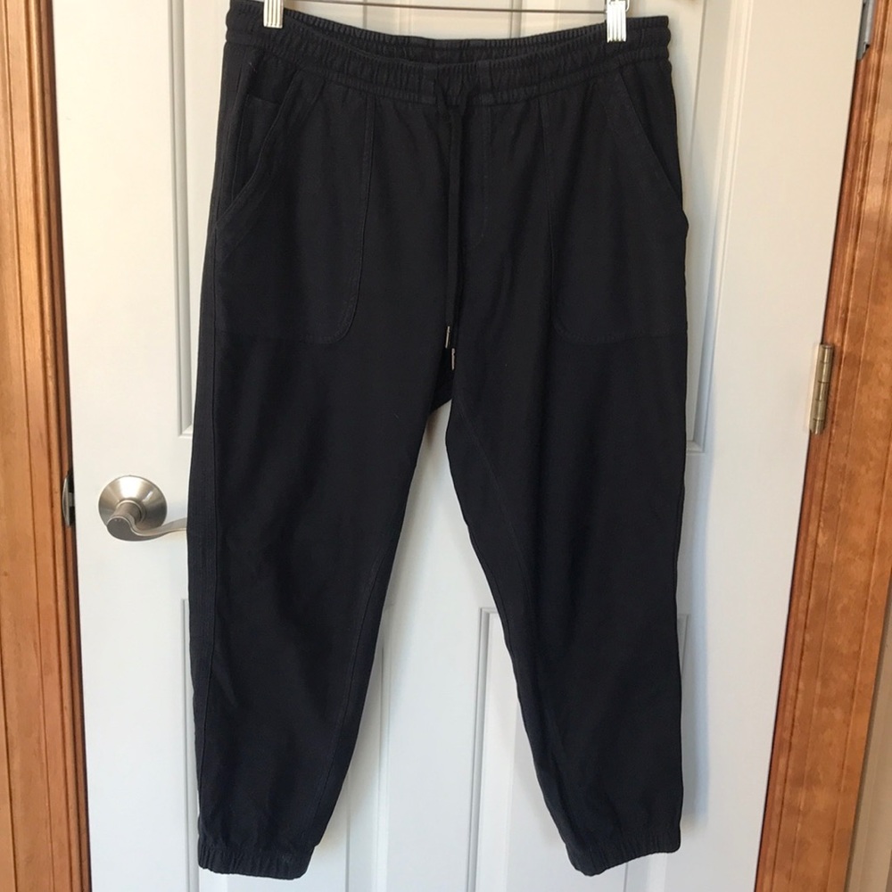 Athleta Farallon Jogger Black 12P